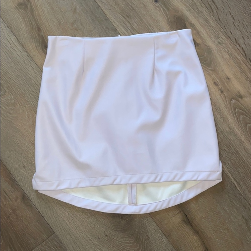 BCBGeneration “Pearl Haze”mini skirt size 2